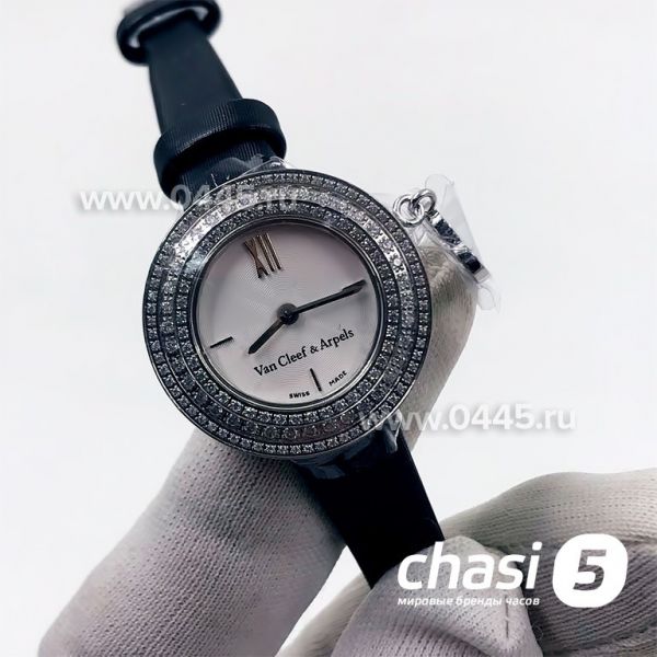 Часы Van Cleef & Arpels (15300) Часы Van Cleef & Arpels (15300)