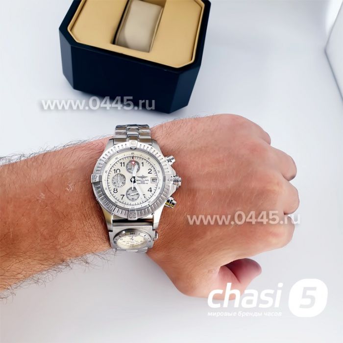 Часы Breitling Avenger (03985)