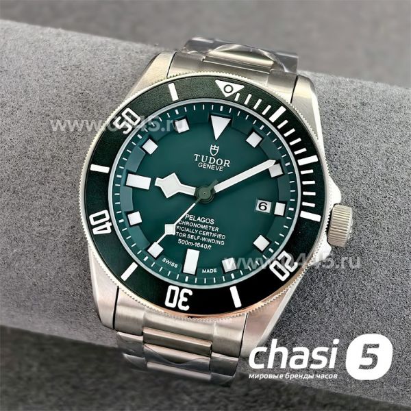 Часы  Tudor Black Bay  (24501) Часы  Tudor Black Bay  (24501)