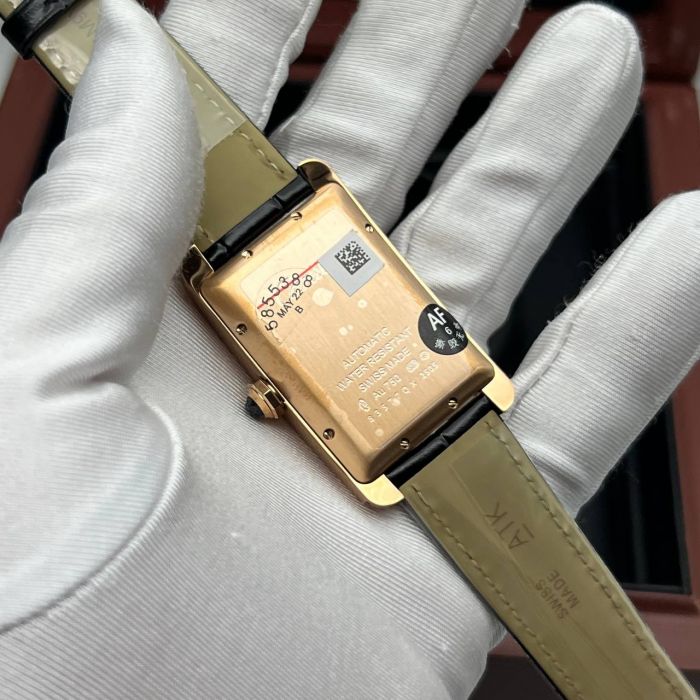 Часы Cartier Tank Americaine - Дубликат (725579)